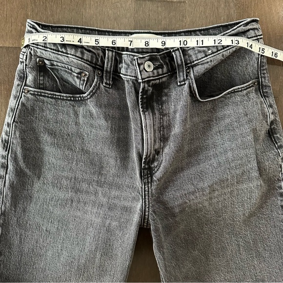 Abercrombie & Fitch Women's The 90"s Relaxed High Rise Jean Faded Black Size 8R - Picture 4 of 8